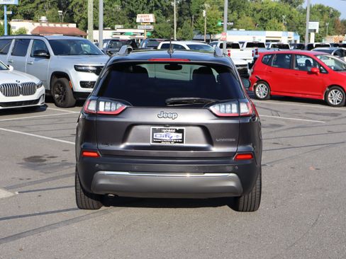 Used 2020 Jeep Cherokee Limited FWD image 9