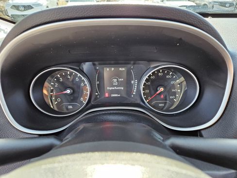 Used 2021 Jeep Compass Sport image 27