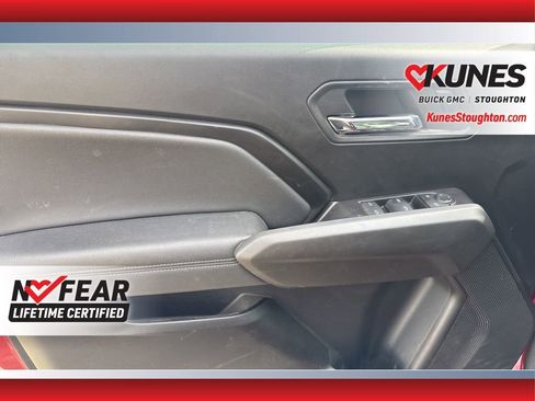 Used 2024 Chevrolet Colorado LT w/ LT Convenience Package II image 20