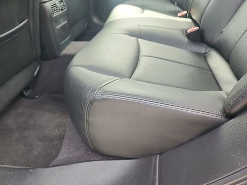 Used 2015 INFINITI Q70 3.7 image 26