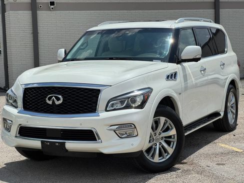 Used 2017 INFINITI QX80 2WD w/ Driver Assistance Package image 2