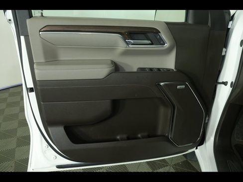 Certified 2024 Chevrolet Silverado 1500 RST w/ Convenience Package II AWD/4WD image 24