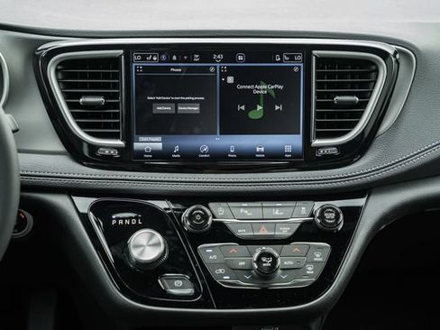 New 2027 Chrysler Pacifica Select FWD image 26