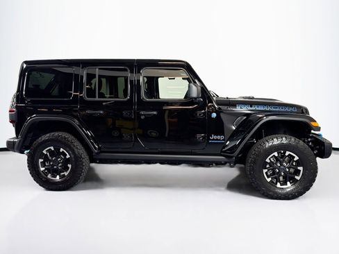 Used 2025 Jeep Wrangler Unlimited Rubicon 4xe image 4