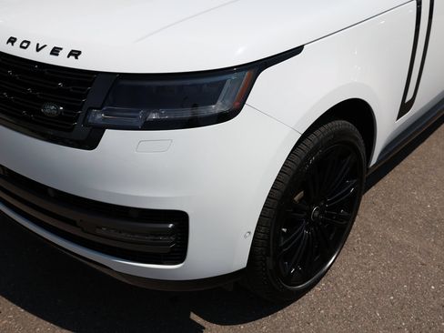 Used 2023 Land Rover Range Rover Autobiography AWD/4WD image 18