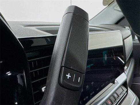 Used 2025 Chevrolet Silverado 2500 LT w/ Convenience Package image 18