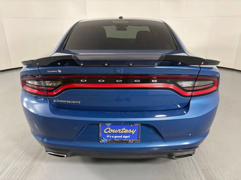 Used 2022 Dodge Charger SXT RWD image 7
