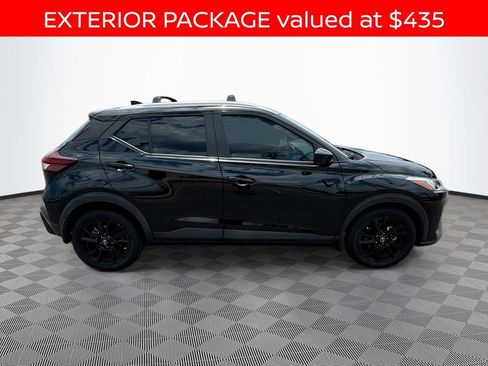 Used 2023 Nissan Kicks SV w/ Exterior Package FWD image 4