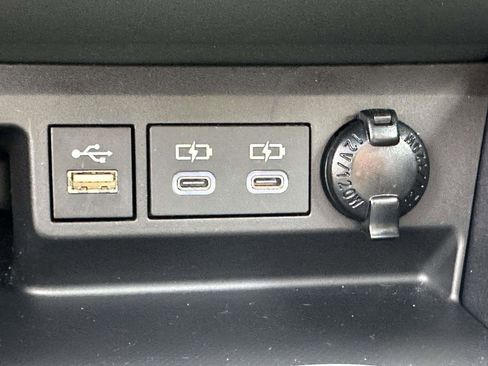 Used 2025 Toyota Highlander XSE image 31