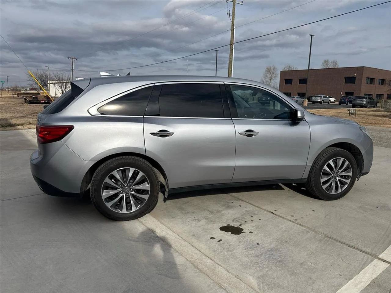 Used 2016 Acura MDX w/ Technology Package AWD/4WD image 9