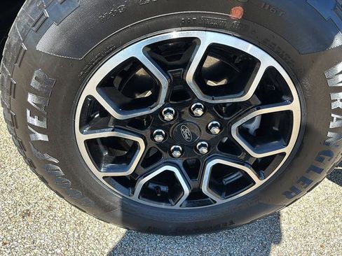 Certified 2022 Ford F150 XLT w/ Equipment Group 302A High image 9