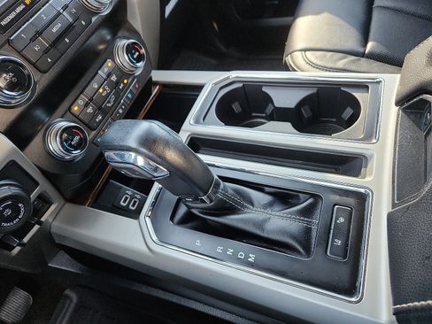 Used 2019 Ford F150 Lariat w/ Equipment Group 502A Luxury image 25