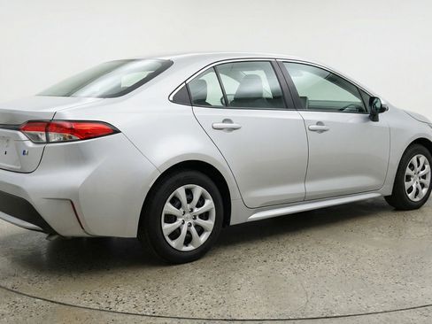 Used 2025 Toyota Corolla LE FWD image 9