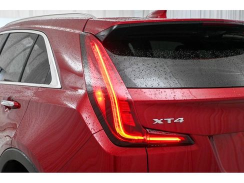 Used 2023 Cadillac XT4 Premium Luxury image 24