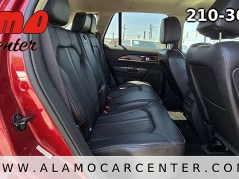 Used 2013 Lincoln MKX FWD image 20