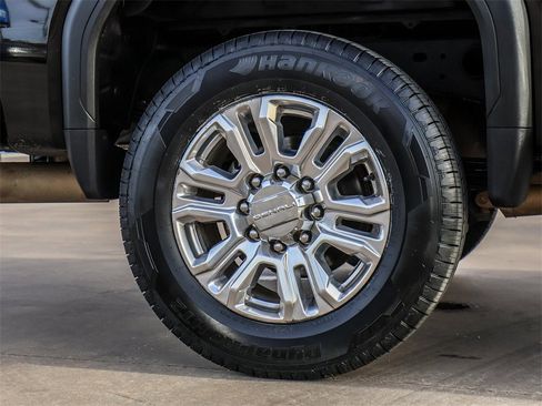 Used 2022 GMC Sierra 2500 Denali w/ Technology Package image 9