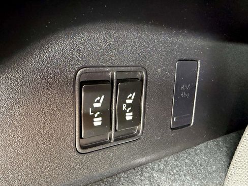 Used 2018 Lexus RX 350L AWD image 8