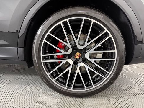 New 2026 Porsche Cayenne S AWD/4WD image 12