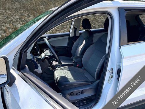 Used 2022 Volkswagen Taos SE AWD/4WD image 23