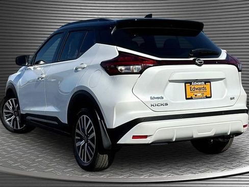 Used 2024 Nissan Kicks SR w/ SR Premium Package FWD image 4