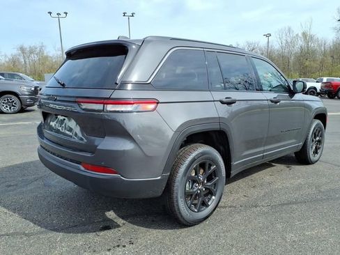 New 2026 Jeep Grand Cherokee Altitude AWD/4WD image 7