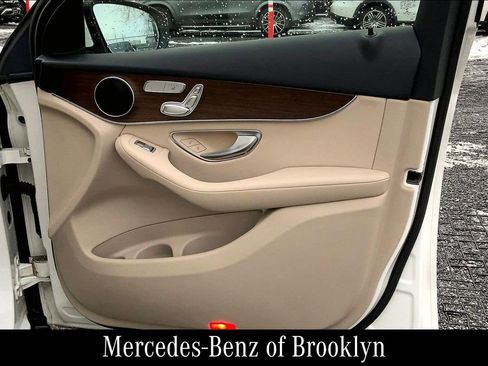 Certified 2021 Mercedes-Benz GLC 300 4MATIC image 24