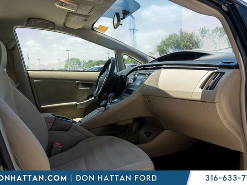 Used 2013 Toyota Prius Three FWD image 25