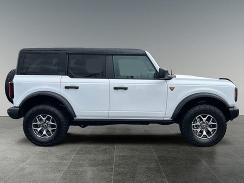 Used 2025 Ford Bronco Badlands AWD/4WD image 8
