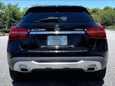 Certified 2020 Mercedes-Benz GLA 250 4MATIC image 16