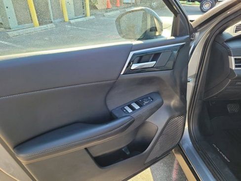Used 2022 Mitsubishi Outlander SE image 22