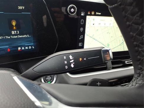 Certified 2025 Chevrolet Equinox LT w/ Convenience Package II image 19