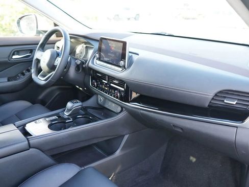 Used 2022 Nissan Rogue SL FWD image 22