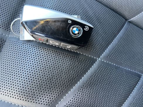 Certified 2024 BMW 760i xDrive AWD/4WD image 36