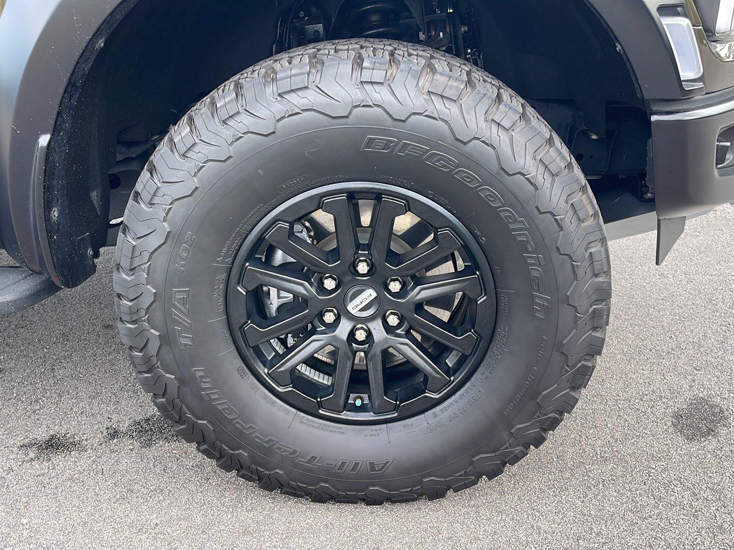 Used 2025 Ford F150 Raptor AWD/4WD image 9
