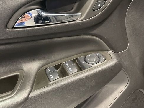 Used 2024 Chevrolet Equinox LT image 15