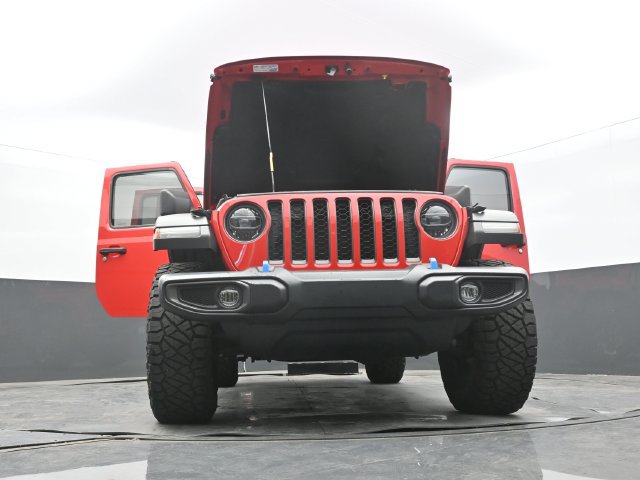 Used 2022 Jeep Wrangler Unlimited Rubicon 4xe w/ Cold Weather Group AWD/4WD image 64
