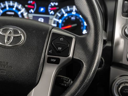 Used 2016 Toyota 4Runner Limited image 18