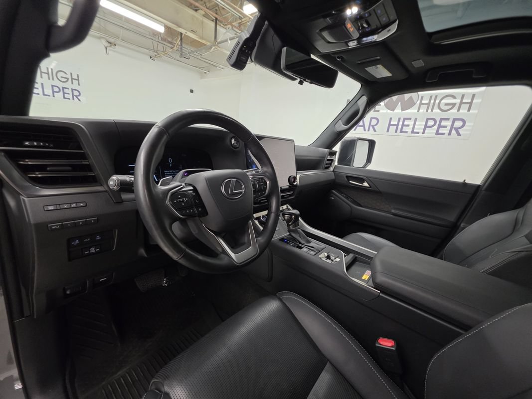 Used 2024 Lexus GX 550 w/ Cold Area Package AWD/4WD image 21