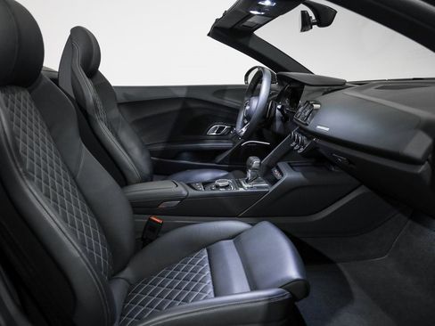 Used 2023 Audi R8 V10 performance image 25