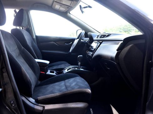 Used 2014 Nissan Rogue S image 10