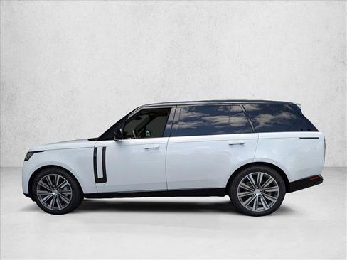Certified 2023 Land Rover Range Rover Long Wheelbase SE AWD/4WD image 9