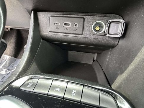 Used 2023 Buick Encore GX Select FWD image 19