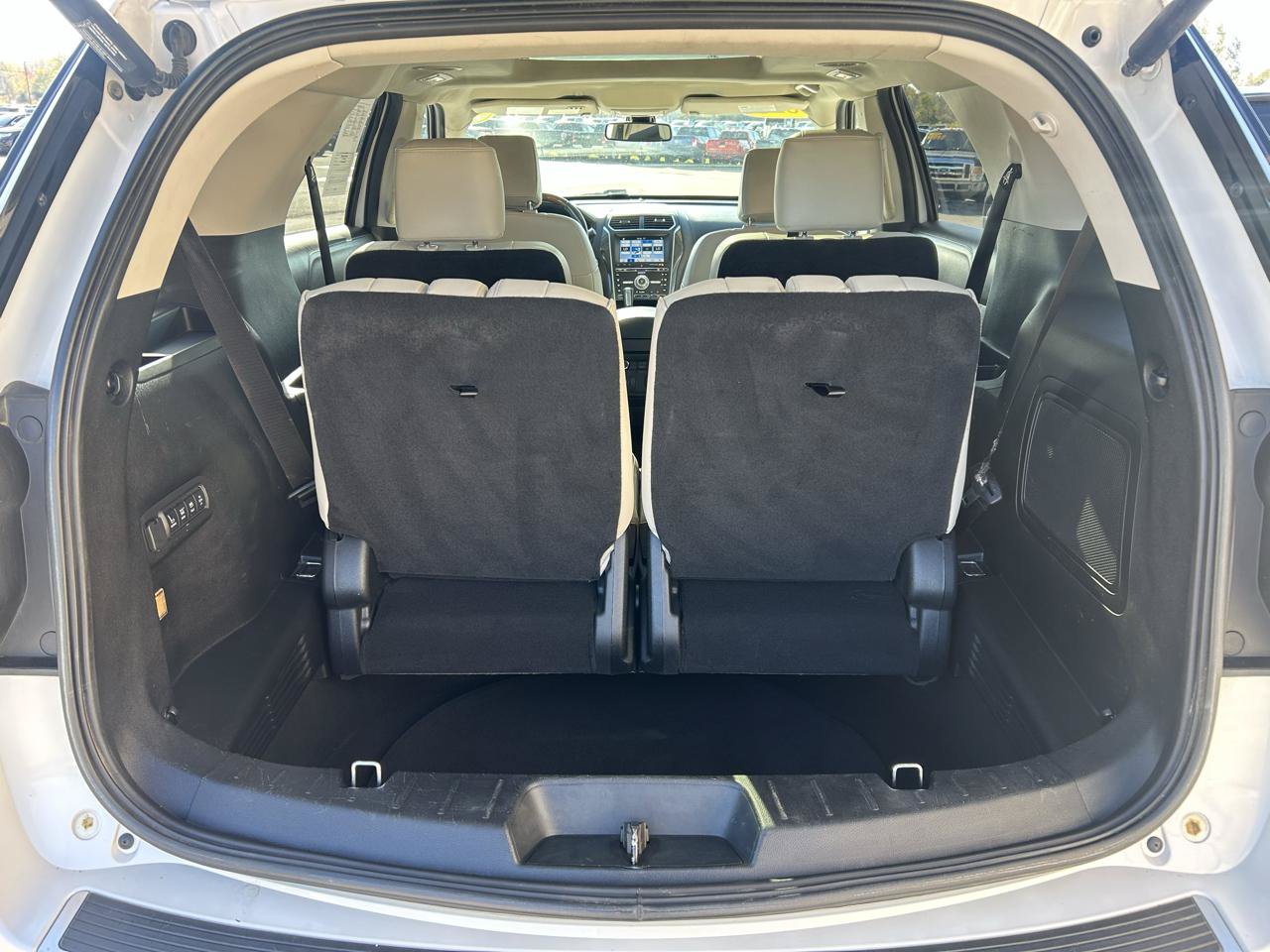 Used 2018 Ford Explorer Platinum AWD/4WD image 20