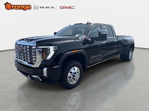 New 2026 GMC Sierra 3500 Denali w/ Denali Reserve Package AWD/4WD image 7