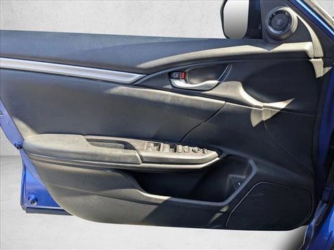 Used 2019 Honda Civic Sport image 13