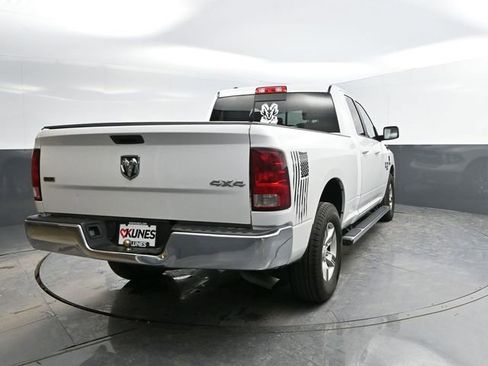 Used 2019 RAM 1500 Classic SLT image 8