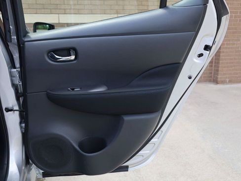 Used 2023 Nissan Leaf S FWD image 19