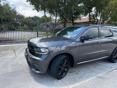 Used 2017 Dodge Durango R/T w/ Blacktop Package AWD/4WD image 3