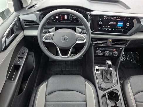 Certified 2023 Volkswagen Taos SEL AWD/4WD image 11