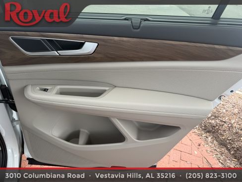 Certified 2026 Volkswagen Atlas SE w/ Panoramic Sunroof Package FWD image 14